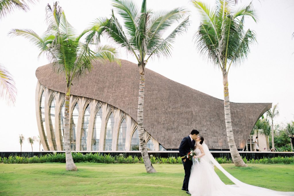Bali Fine Art Wedding & Honeymoon Photography.